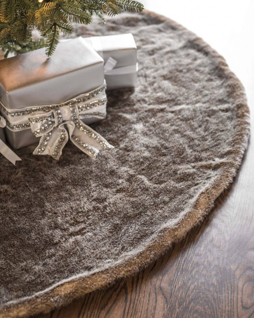 Lodge Faux Fur Tree Skirt